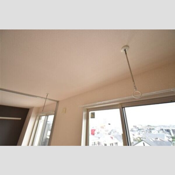 サンライズ302号室 室内物干し