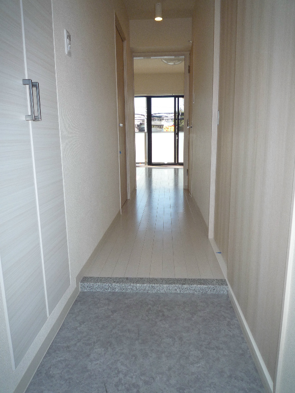 ルシェリオ4階 玄関