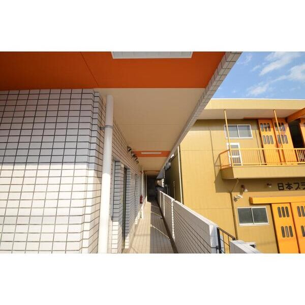 ベルシティ川口2号棟201号室 外観