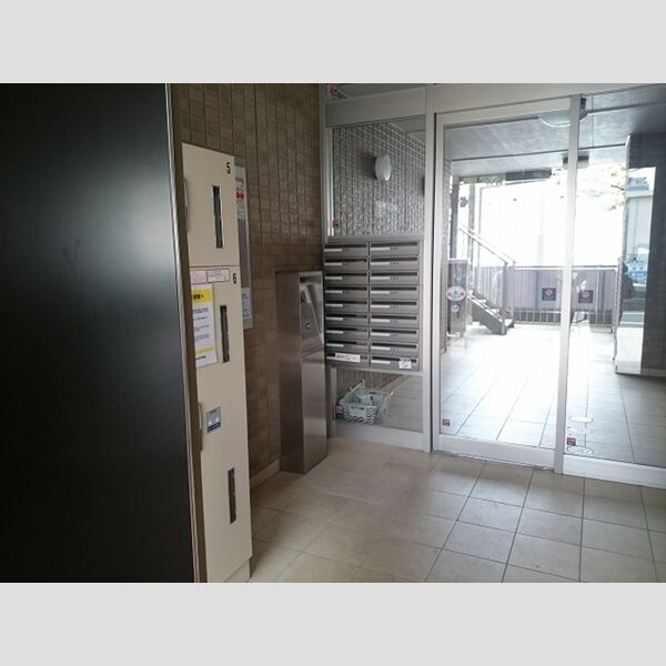 ボン　リジエール エントランス