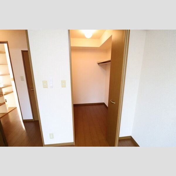 ルヴァン コート　壱番館 ウォークインクローゼット