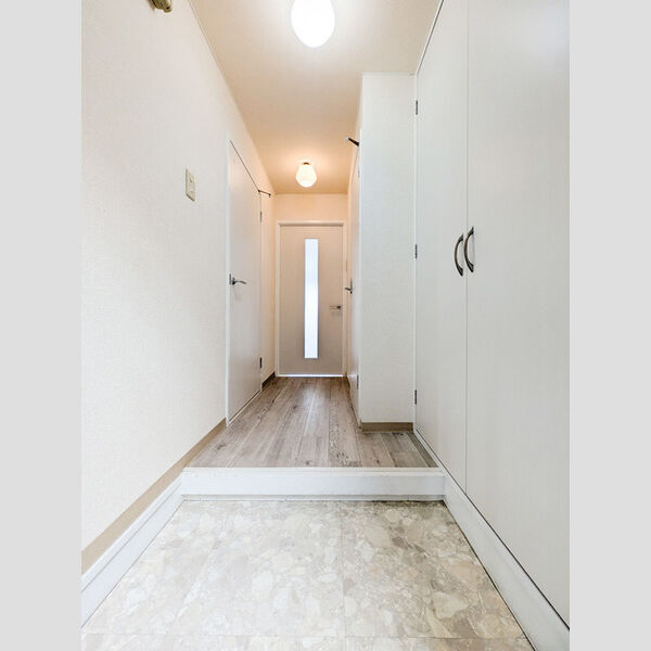 ビラ・フラワーヒル305号室 玄関