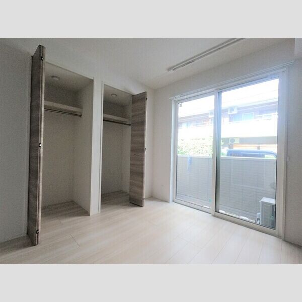 セレスティア大谷田102号室 洋室