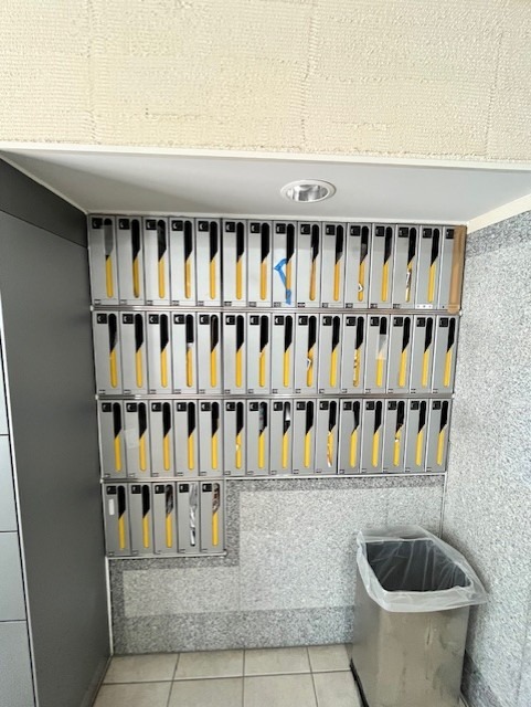 ビエラコート都立大学8階 メールボックス