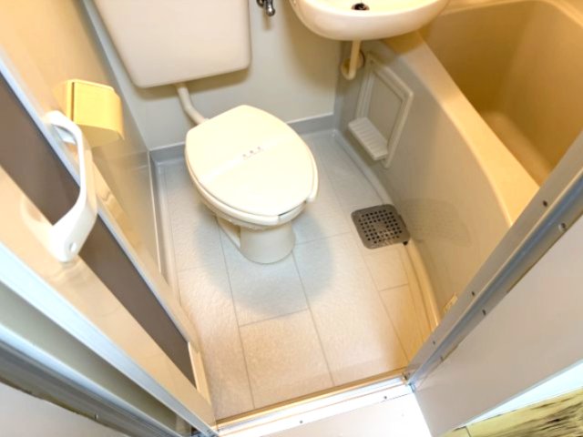 ソリッドリファイン玉川上水106号室 トイレ