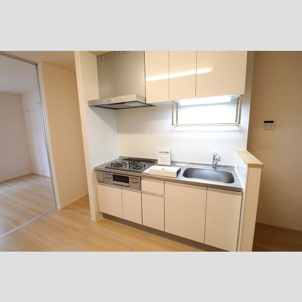 クレスト四谷101号室 キッチン