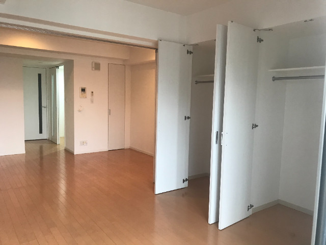 EPIC　Higashi　Nihonbashi　Residence リビング