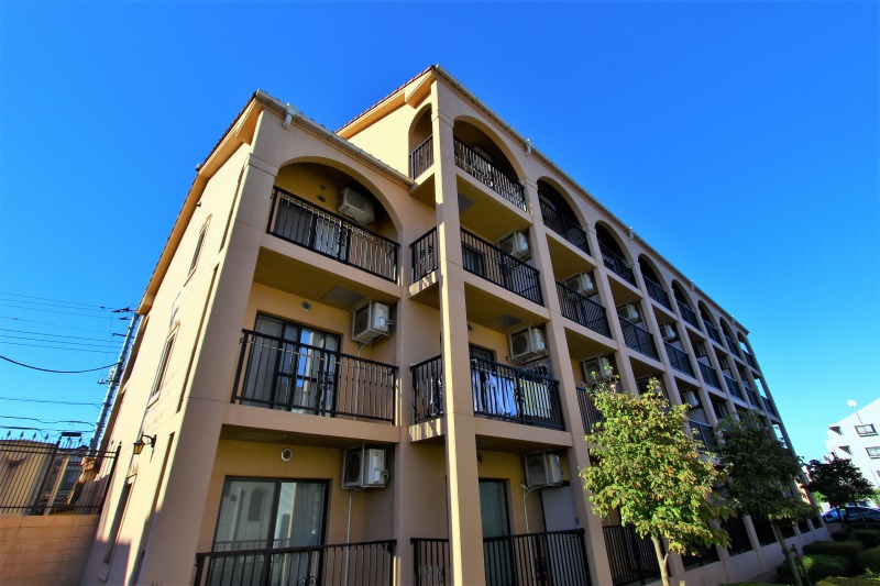 カンパーナ2階 外観