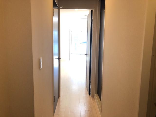 イーストガーデン 廊下