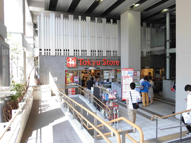 アイズ・テラスD号室 スーパー