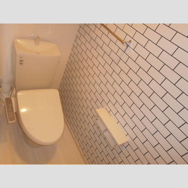 ディアコート新宿 2F温水洗浄暖房便座