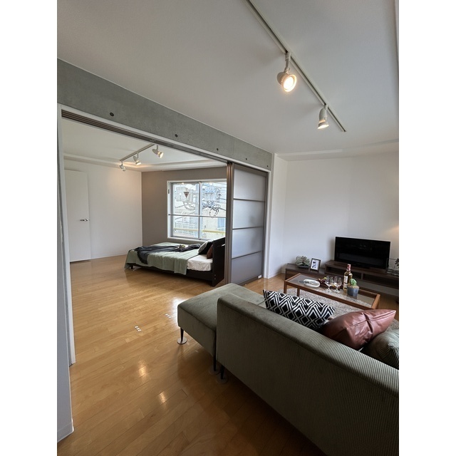 ZESTY東新宿 内観