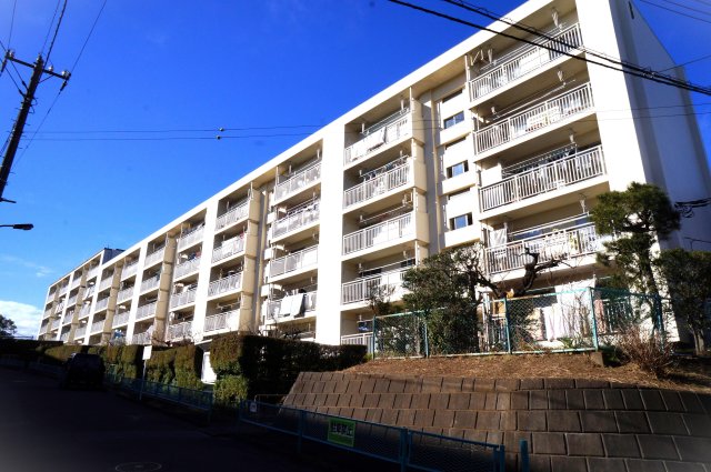 若木住宅3号棟の外観画像