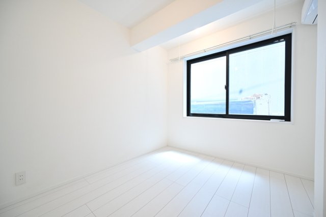 Ｔｈｅ　Ｒｅｓｉｄｅｎｃｅ　Ｎｉｈｏｎｂａｓｈｉ地下1階 洋室2