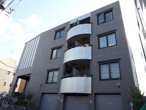 カルトゥーシュ芦花 建物外観　※2021年2月撮影