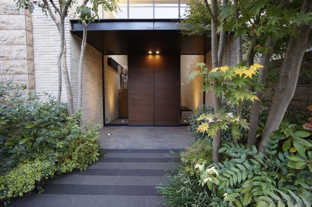 グランドメゾン代沢 エントランス