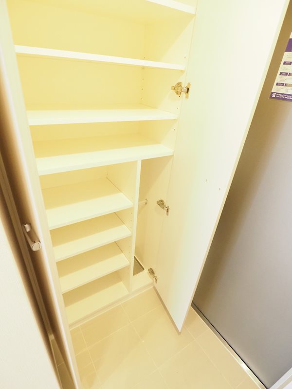 レジディア南品川Ⅱ2階 収納