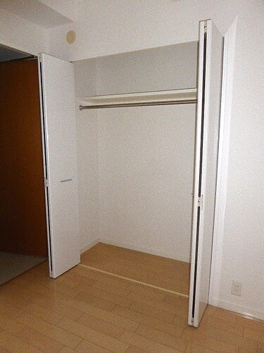 グローリオ品川シーサイド クロゼット　※2021年11月撮影