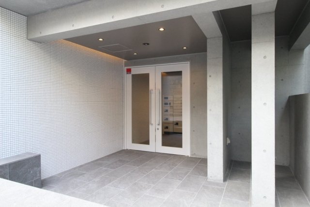 Ｌａｃｈａｒｉｔｅ大岡山202号室 エントランス