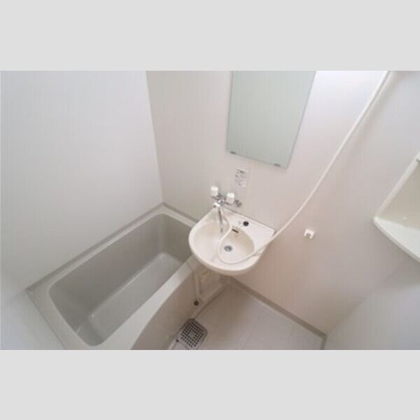 フレールヒル　(2) 浴室