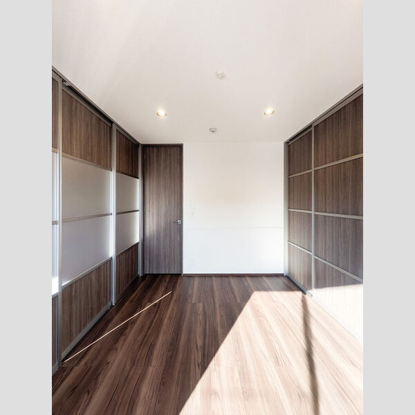 ノーブルパレス芝中田201号室 洋室