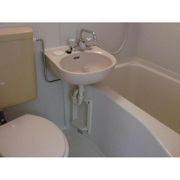 エステートピア黒沢101号室 お風呂