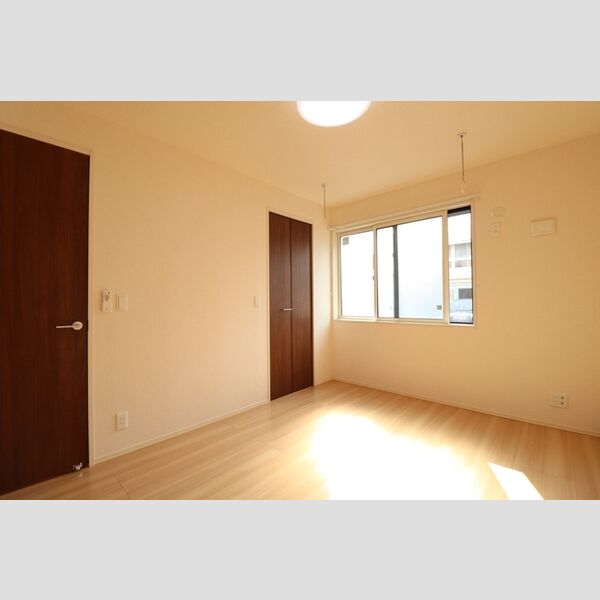 リーフハイツ103号室 洋室