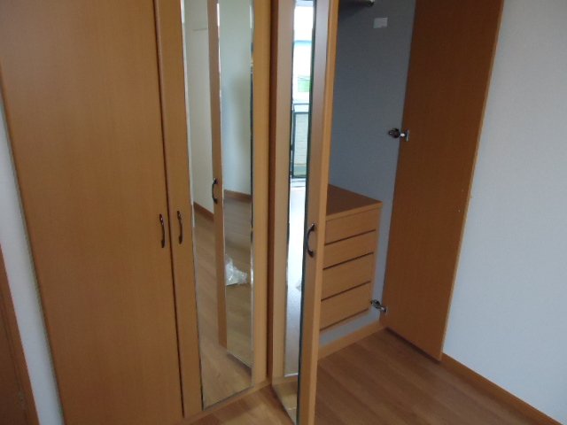 ハイツルミナス 収納