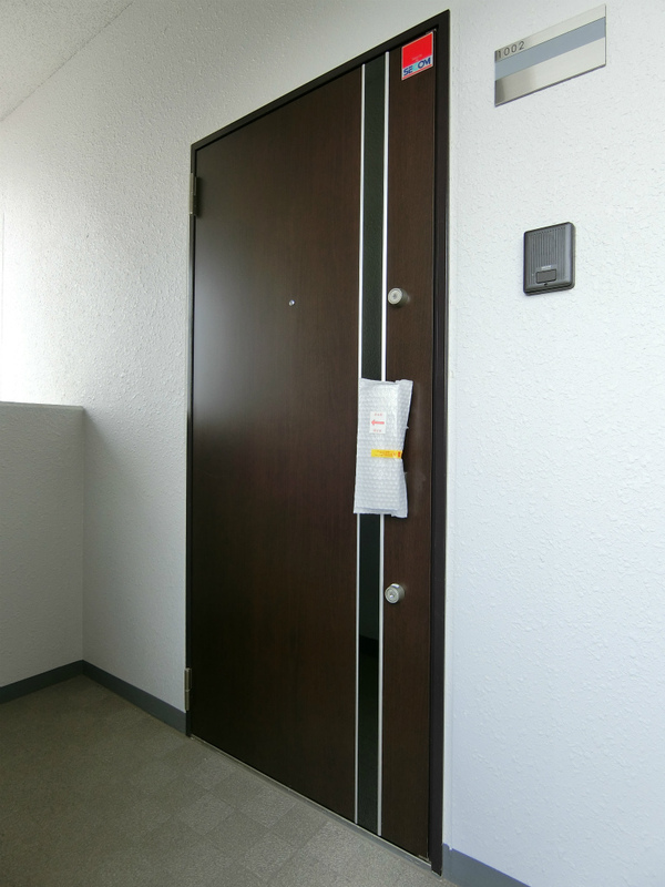 リブリ・神楽坂 玄関