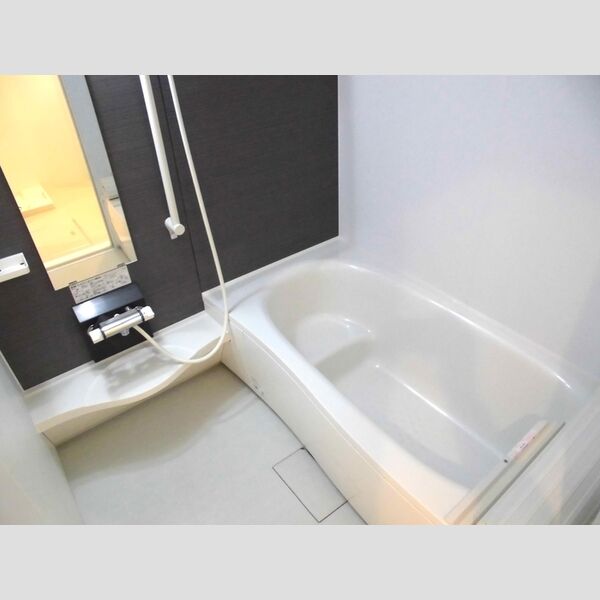 ベアーレ　Ⅱ 追いだき機能付きの広々とした一坪風呂♪