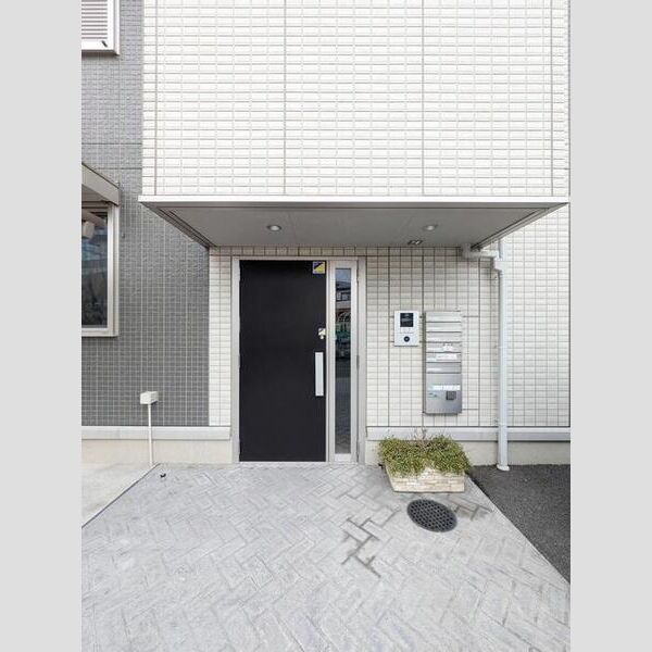 オリーブ エントランス