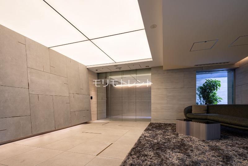 ピアース新宿三丁目4階 エントランスホール