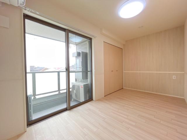 スライヴ203号室 洋室