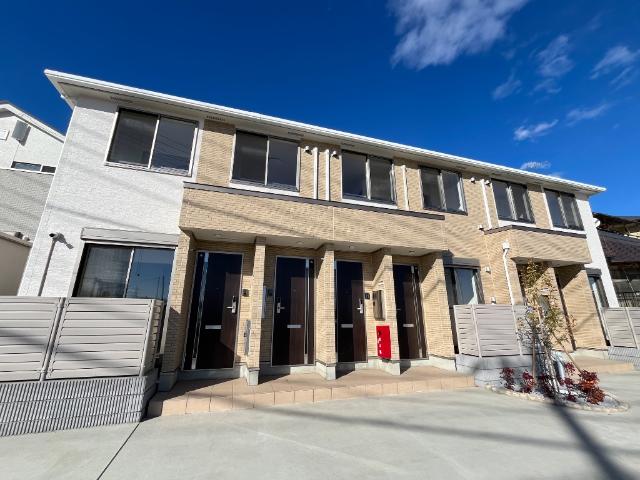 Maison Iris Chou Chou(メゾンアイリスシュシュ） 外観写真（昼）