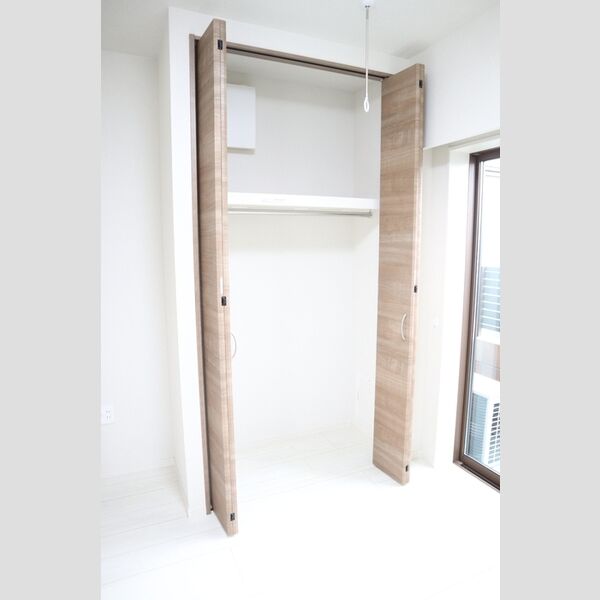 パルナシウス クローゼット