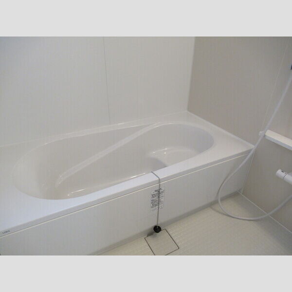 ソル ド レーヴ アッシュ105号室 一坪風呂