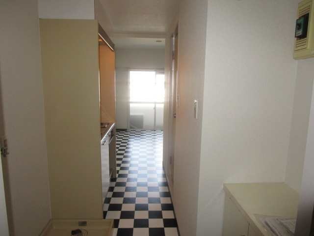 田野井ビル 内観