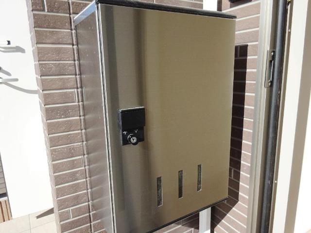 パッセロ203号室 宅配ＢＯＸ