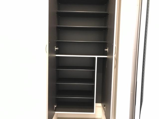 リバーサイドカネヤマ 下駄箱（イメージ）