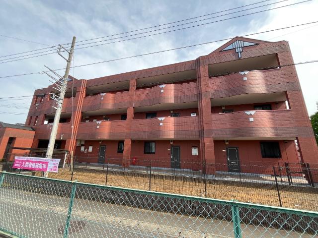 ウェルストン・パティオ 外観写真（昼）