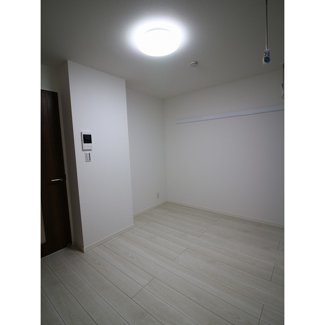 エクセラン東立石 内観