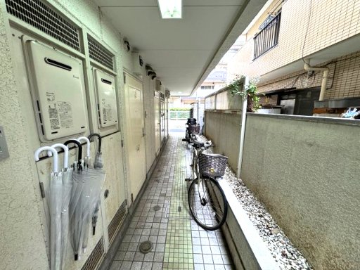 アドバンスⅥ301号室 ロビー