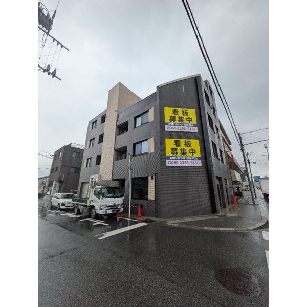 松山ビルの外観画像