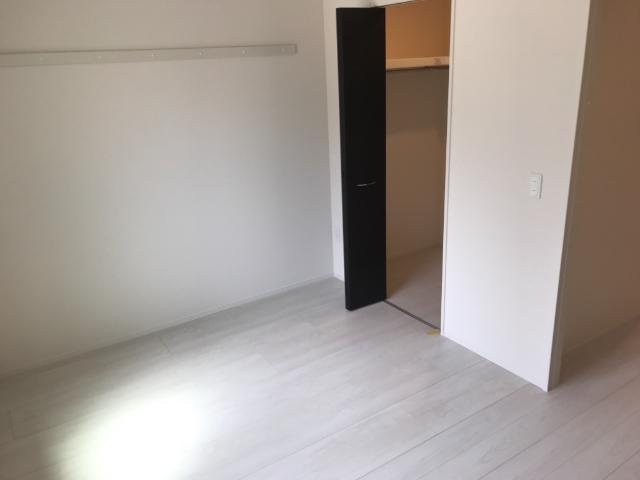 ルミエールドゥース105号室 トイレ