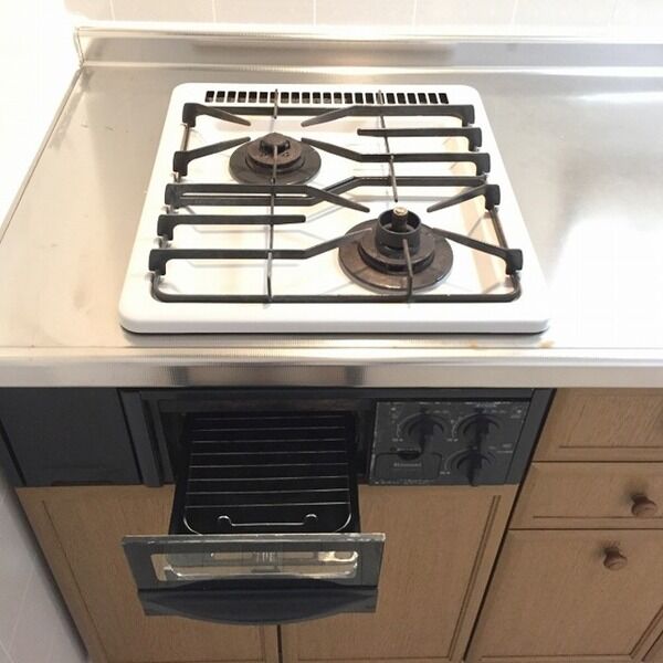 オークコート 2口コンロのシステムキッチンです