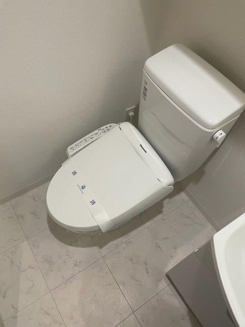 AZEST横浜山王 トイレ