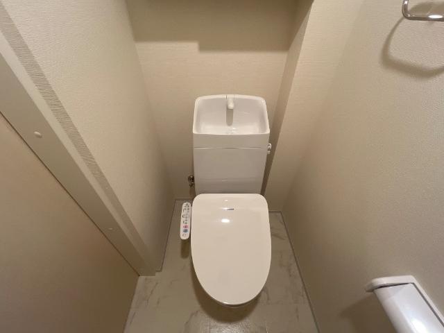 SAKURA シャワー付トイレ