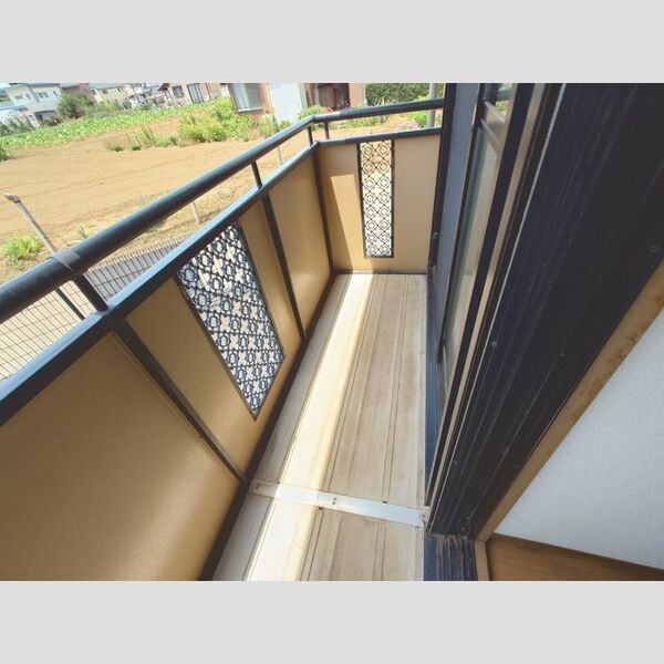 ストークコートN バルコニー