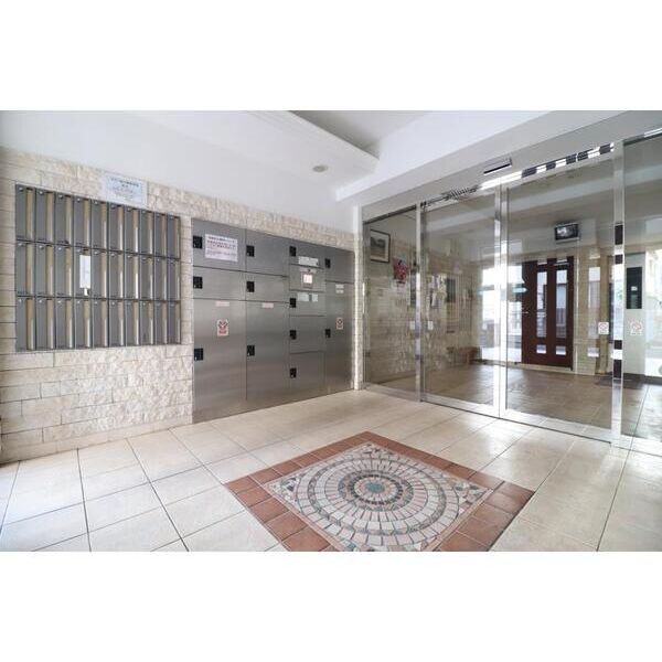 ラ・グラシューズ504号室 エントランス