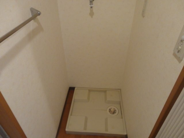 スタシィオン和田町 トイレ棚